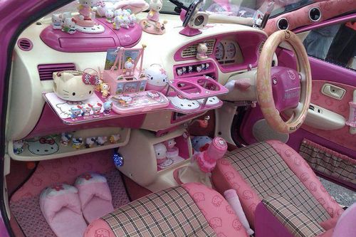 Hello-kitty-car-interior