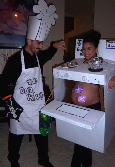 Pregnant_Bun_Oven_Halloween_costume