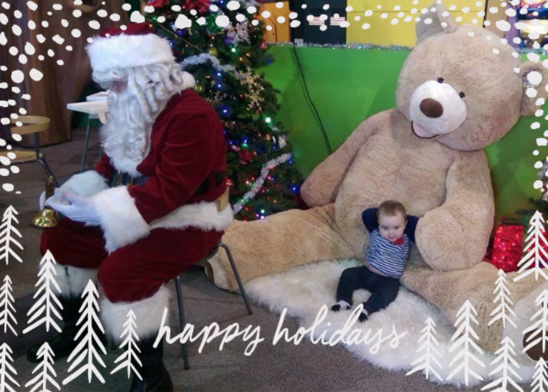 33 Ways a Photo with Santa can Go Wrong! Click through--these are the most EPIC SANTA FAILS I have ever seen on Christmas cards.