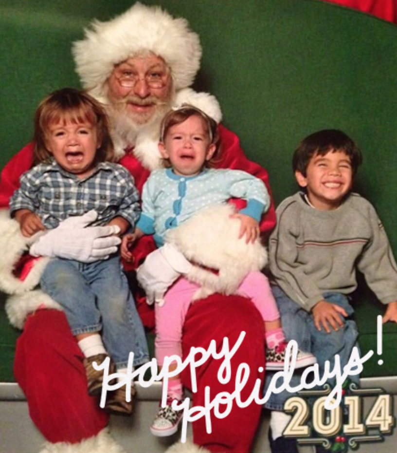 33 Ways a Photo with Santa can Go Wrong! Click through--these are the most EPIC SANTA FAILS I have ever seen on Christmas cards.