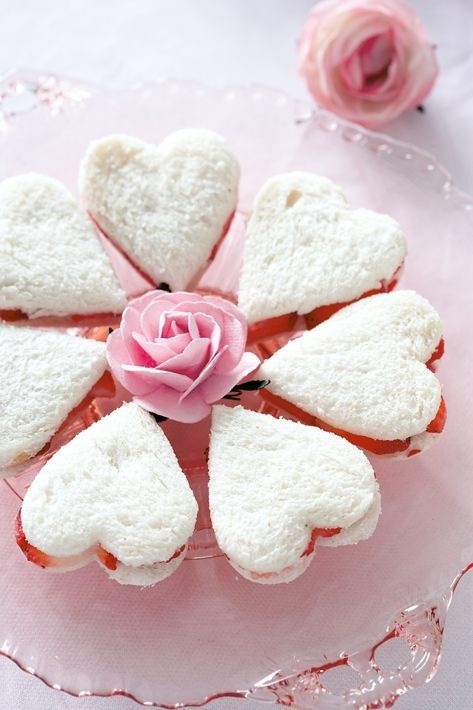 Heart sandwiches! Click through for 35 amazing, over-the-top Valentine's Day ideas, including Valentine's crafts, Valentine's recipes, and Valentine's decorations, and more!