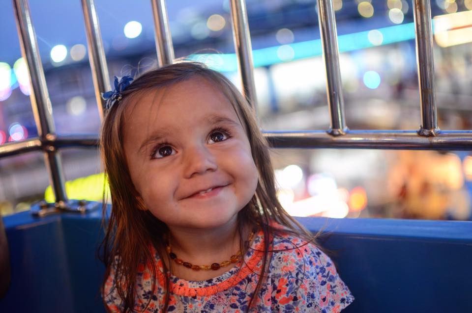 daughter-on-ferris-wheel-%22were-up-in-the-sky%22